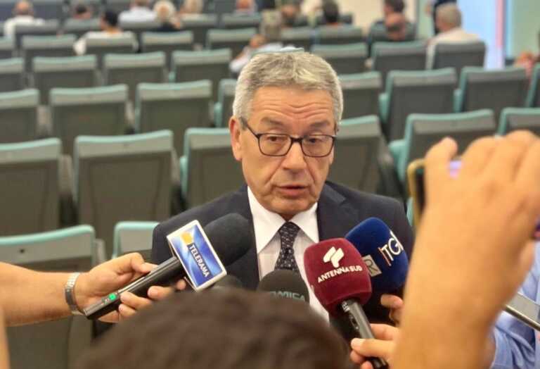 Niente eventi in estate a Brindisi, il sindaco: «Qui ci pensa il mare». È polemica