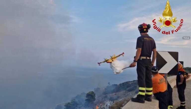Santa Cesarea Terme, in fiamme 17 ettari di vegetazione: paura per un agriturismo