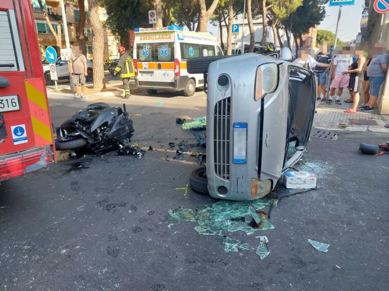 Incidente tra auto e moto in via San Giovanni Bosco a Brindisi: feriti un uomo e una donna