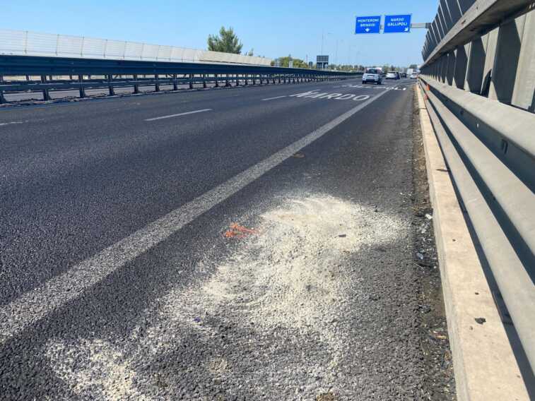 Galleria foto 'Incidente in moto sulla tangenziale ovest di Lecce: muore un 23enne' - foto 1