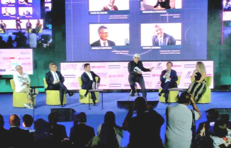 Ceglie, Salvini a “La Piazza”: «Presto l’Alta velocità». Polemiche per le parole sul caso Verzeni