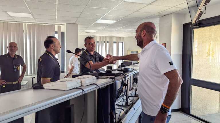 Bari, il sindaco Leccese visita le sale operative della città: «Grazie a chi lavora per la nostra sicurezza»
