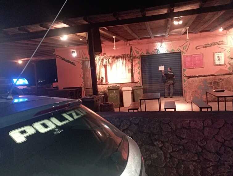 Risse e aggressioni in un locale della marina di Nardò: licenza sospesa per 15 giorni