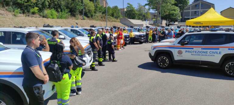 Protezione civile, in Basilicata arrivano 11 mezzi antincendio: «Più efficacia e rapidità negli interventi»