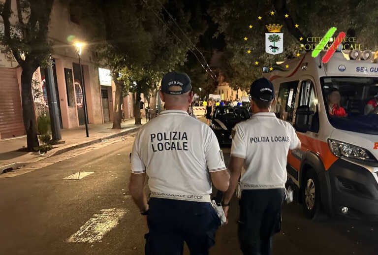 Galleria foto 'Cavi elettrici tra la merce in vendita: chiuso un minimarket vicino alla stazione di Lecce' - foto 1