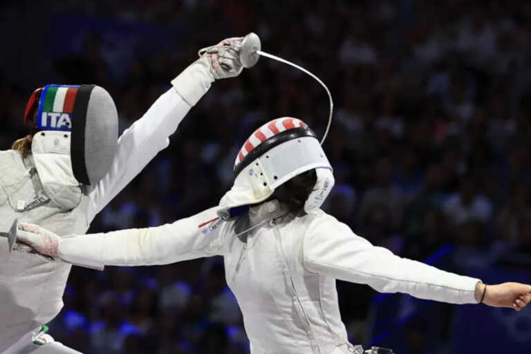 Parigi 2024, Palumbo d’argento con il fioretto a squadre: è la prima medaglia olimpica per la Basilicata
