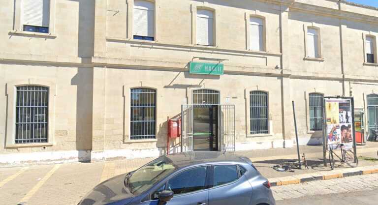 Orrore a Maglie, 14enne violentata nei bagni della stazione: indagati due coetanei