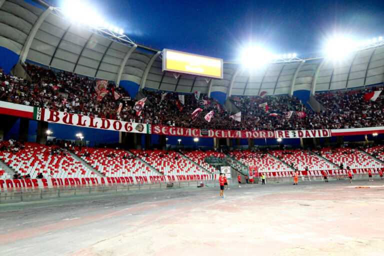 Bari, al San Nicola biglietti più cari nei big match. I tifosi indignati: «Mancanza di rispetto»