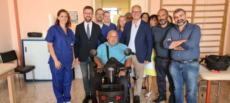 Galleria foto 'Santeramo, rubano lo scooter a un paziente disabile: l’Asl ne compra uno nuovo' - foto 2