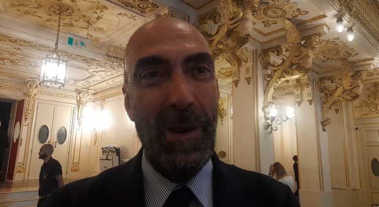 Bari, un momento di festa per i medici ma anche paura nelle storie di minacce, stalking e schiaffi – VIDEO