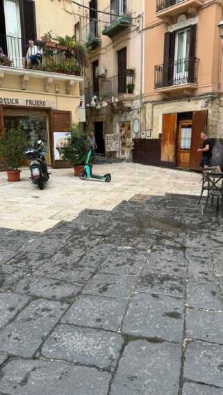 Bari, al via i lavori di ripristino delle basole nella città vecchia – FOTO Bari, al via i lavori di ripristino delle basole nella città vecchia – FOTO