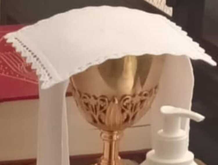 Lecce, furto nella sagrestia della cappella del “Fazzi”: rubati tre calici e una teca
