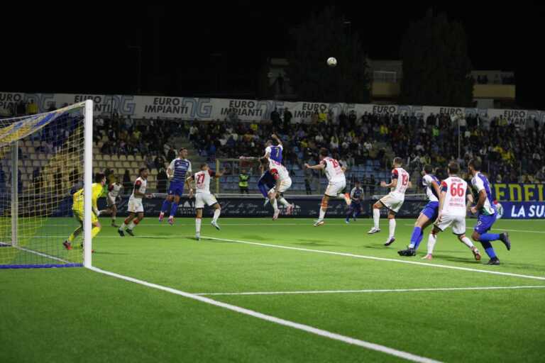 Serie C, sgambetto del Potenza alla capolista: la rete di Caturano manda k.o. il Cerignola