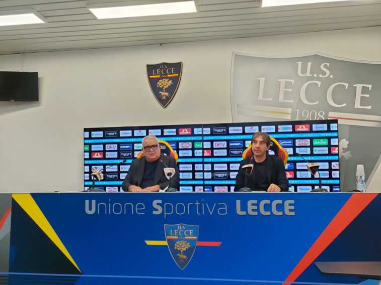 Lecce, Corvino traccia il bilancio del mercato: «Abbiamo migliorato la squadra»