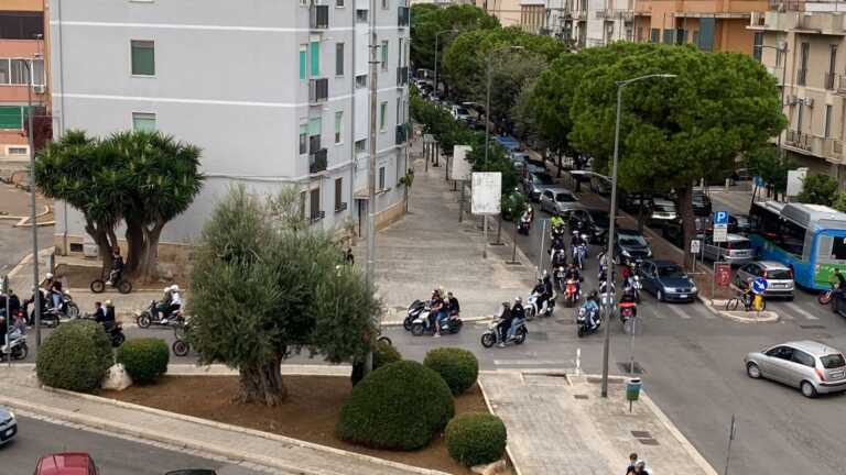 L’addio commosso a Mirko Conserva: decine di scooter per le vie di Brindisi – VIDEO