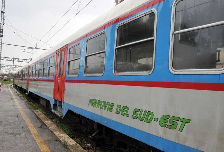 Ferrovie del Sud Est a rischio fallimento: è rebus sul futuro della società