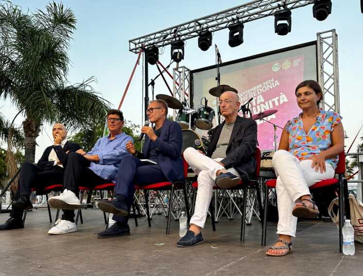 «Campo largo, basta veti»: dalla Festa dell’Unità il Pd apre me è gelo dal M5s