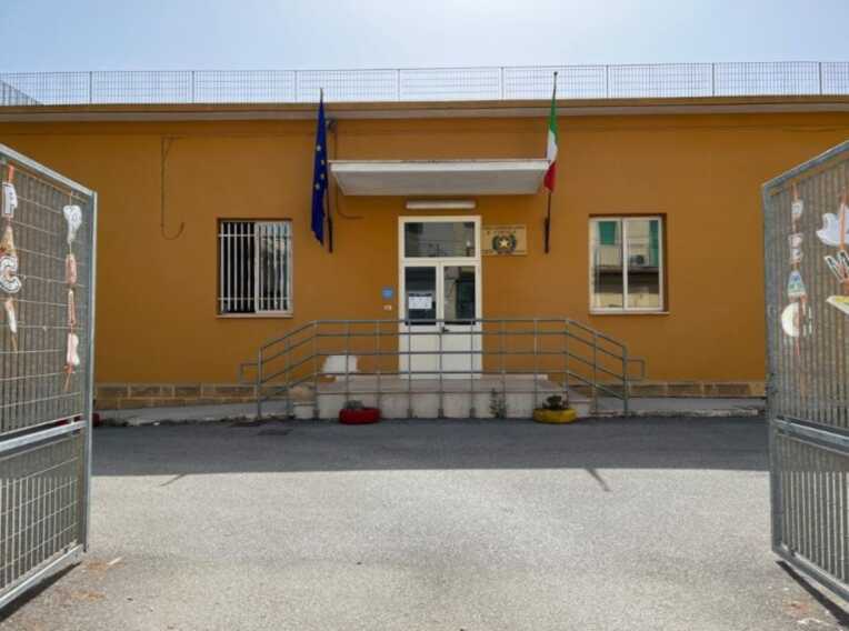 Scuola, classi spostate a pochi giorni dalla prima campanella: disagi alla De Amicis di Francavilla Fontana