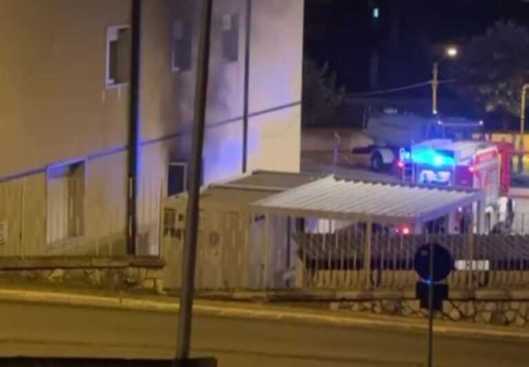 Paura all’ospedale di San Marco in Lamis: a fuoco un magazzino, nessun ferito – VIDEO