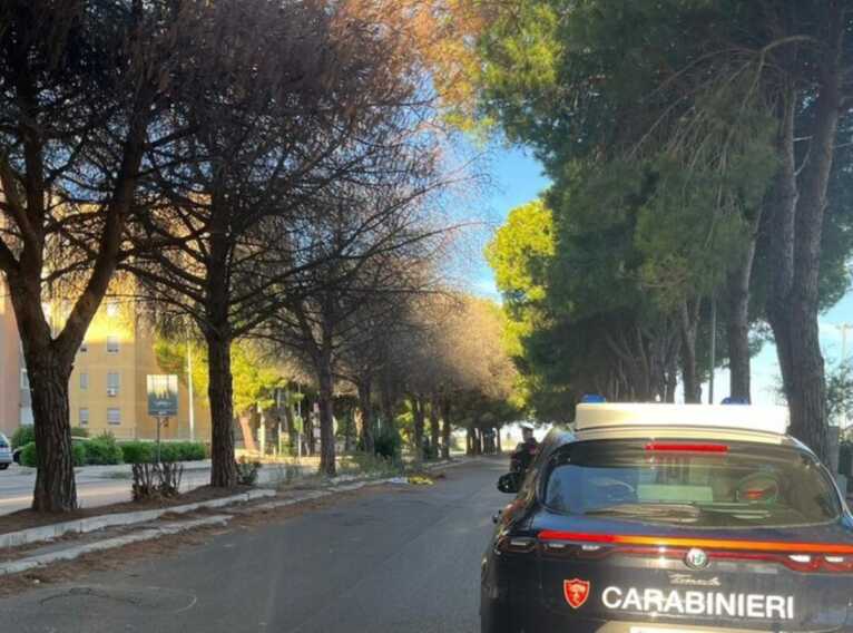 Ventenne morto in un incidente in moto a Brindisi: acquisti documenti in Comune
