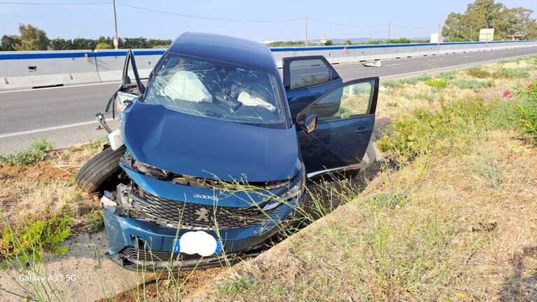 Incidente tra due auto sulla statale 379 nel Brindisino: chiusa la strada