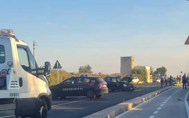 Incidente tra Torre a Mare e Noicattaro: scontro tra un’auto e un trattore, grave un uomo