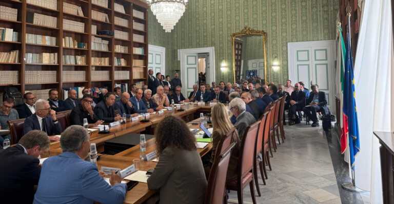 Riconversione del sito Enel a Brindisi, incontro in Prefettura: «Ora lo sprint per la svolta»