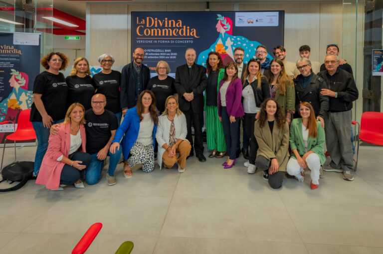 Galleria foto 'La Divina Commedia rivive “in forma di concerto” sul palco del Petruzzelli di Bari' - foto 3