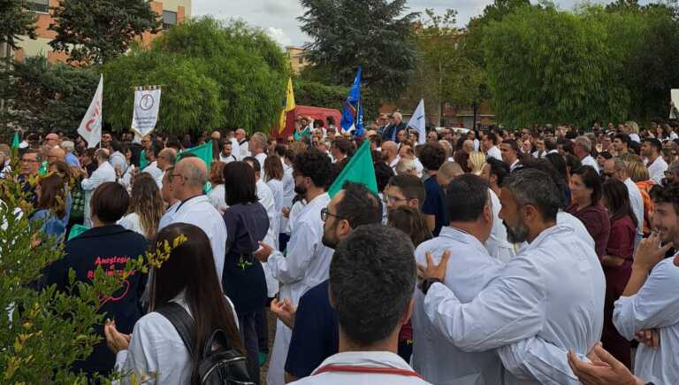 Aggressioni ai medici, approvato il ddl sulla sicurezza: ora il testo passa al Senato