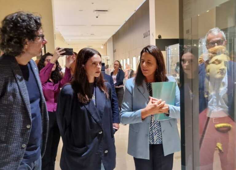 Taranto, Francesca Michielin al MArTA per la seconda edizione di “Musica Fluida” – VIDEO
