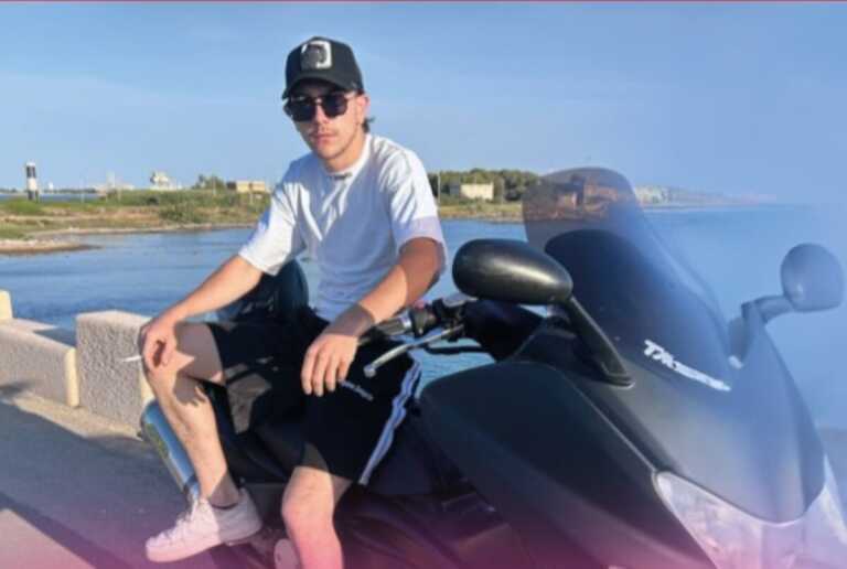 Morti in moto a Brindisi, una fiaccolata per Mirko: «Basta vittime in strada»