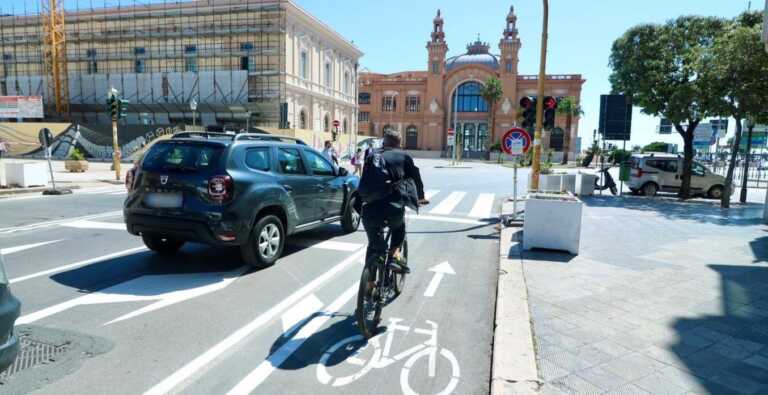 Bari, con la riforma del Codice della strada a rischio le piste ciclabili light