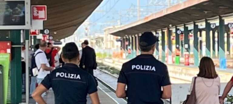 Bari, si allontana per scattare delle foto e si perde: anziano turista ritrovato dalla polizia