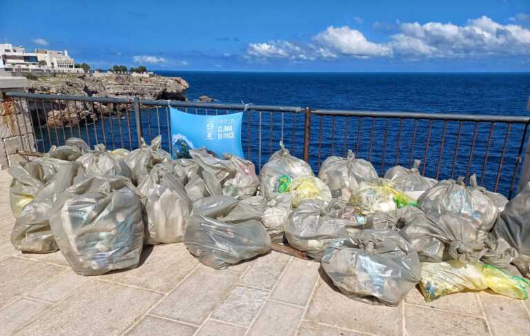 Puliamo il mondo, 1.500 volontari raccolgono rifiuti in 70 località pugliesi – FOTO