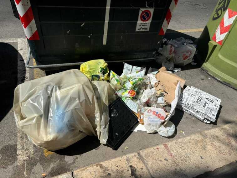 «Bari è sporca»: Leccese chiede ad Amiu interventi per una raccolta rifiuti efficiente