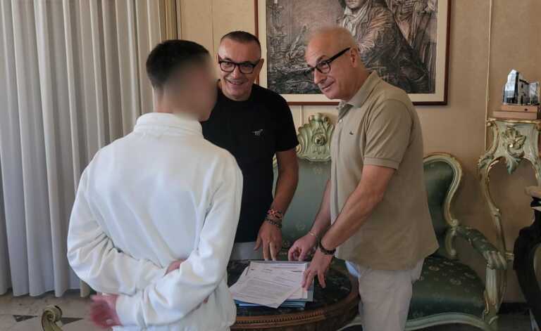 Bitonto, Antonio non va a scuola: «Non mi vogliono». Il sindaco lo invita in Comune