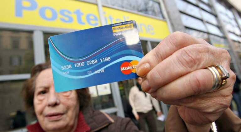Social card, al Sud migliaia di esclusi: gli aiuti del governo non bastano