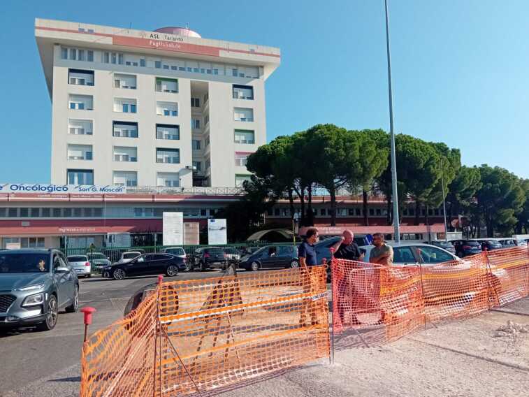 Nel Tarantino pronto soccorso in affanno, l’appello bipartisan: «Riaprite il Moscati»