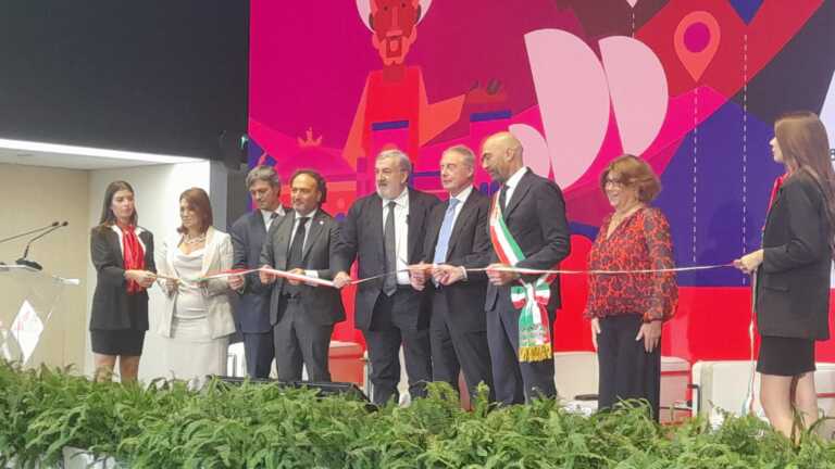 Bari, via all’87esima Fiera del Levante: l’inaugurazione con il ministro Urso – VIDEO Bari, via all’87esima Fiera del Levante: l’inaugurazione con il ministro Urso – VIDEO