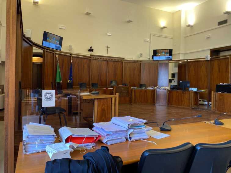 Usura ed estorsioni ad Andria, via al processo al clan Pesce: il Comune è parte civile