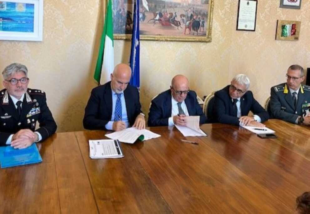 Accordo tra la Prefettura di Bari e l’Associazione bancaria italiana: «Più sicurezza»