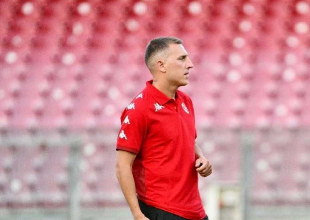 Bari, D’Errico vola in Arabia: giocherà per lo Sporting Dubai. Il 32enne ceduto in prestito