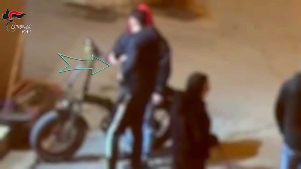Canosa, quattro arresti per droga: il blitz dopo la denuncia dei cittadini – VIDEO