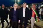 Sgarbi e Emiliano a Celenza Valfortore: «No al parco eolico, una questione di identità» – VIDEO