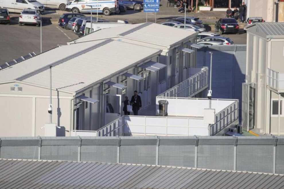 Migranti, Corte Ue: «I giudici devono valutare la scelta dei Paesi di origine sicuri»