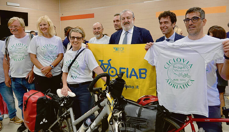 Ciclovie, in cantiere una rete che collega tutta la costa pugliese