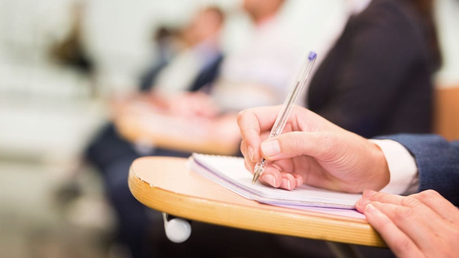 Concorsi Regione Puglia, arriva l’ok alla proroga delle graduatorie