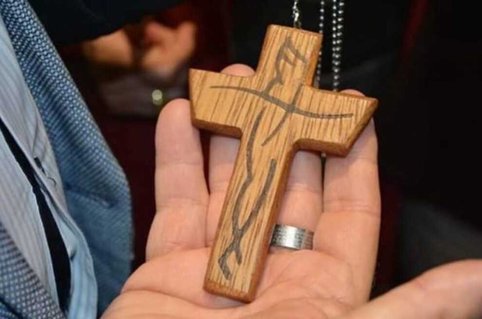 Quel crocifisso provvisorio senza resurrezione europea