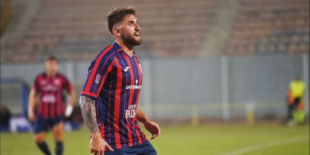 Serie C, il Taranto si fa rimontare dal Crotone: Silva e Tumminello rispondono a Shiba