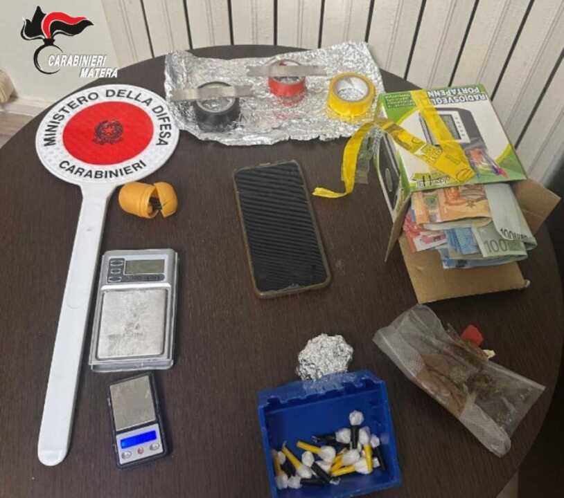 Montalbano Jonico, in casa ha cocaina e denaro contante: arrestato un artigiano
